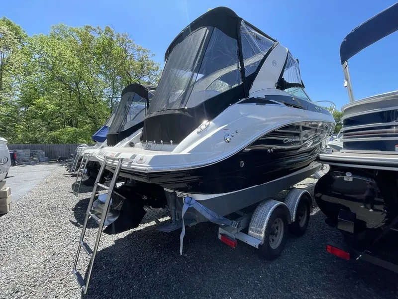 Slide: The Image of Crownline Boats 264 CR 2020 - 3