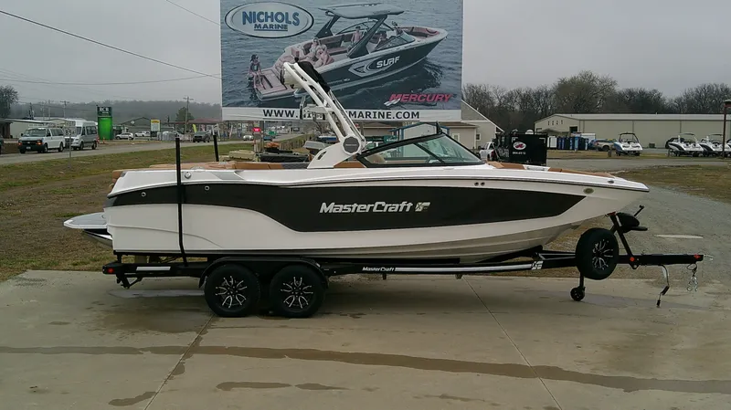 The Image of MasterCraft 24 XT 2026 - undefined