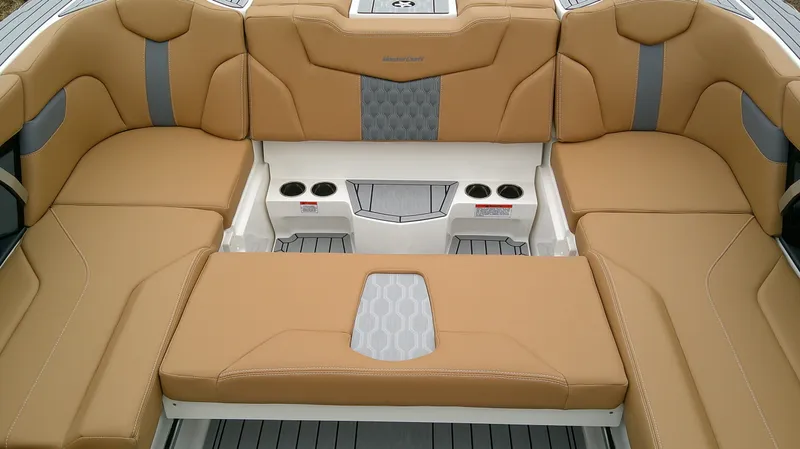 Slide: The Image of MasterCraft 24 XT 2026 - 21