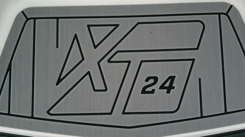 Slide: The Image of MasterCraft 24 XT 2026 - 8
