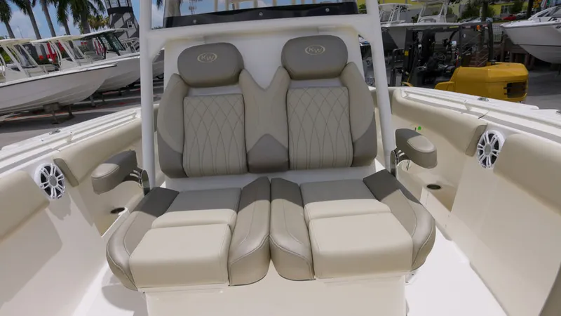 Slide: The Image of Key West Boats 291 FS 2025 - 14