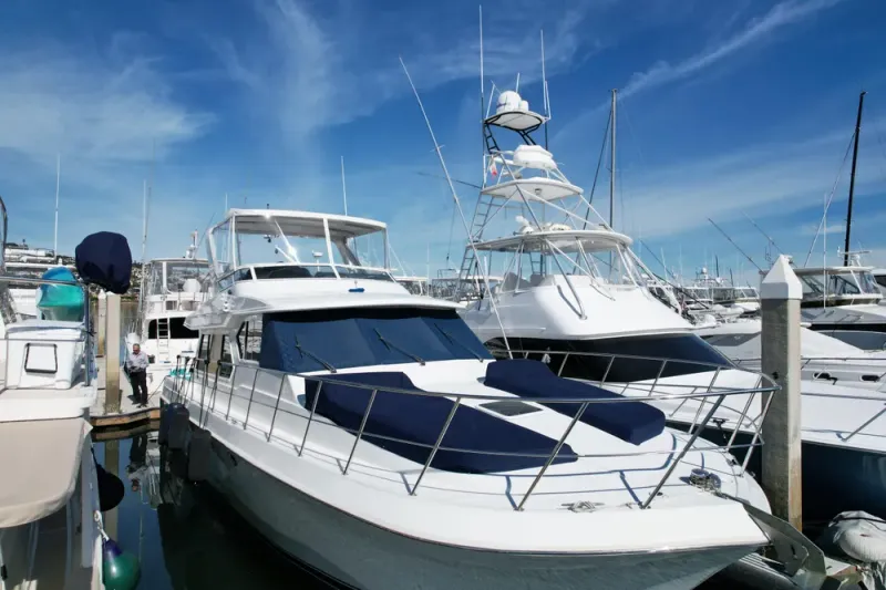 Slide: The Image of Navigator 4400 Pilothouse 2005 - 0