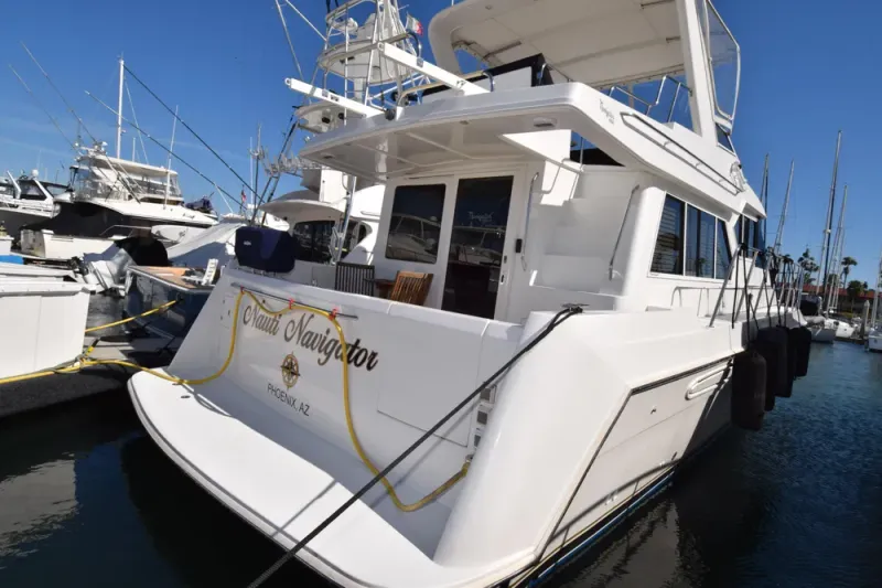 Slide: The Image of Navigator 4400 Pilothouse 2005 - 27