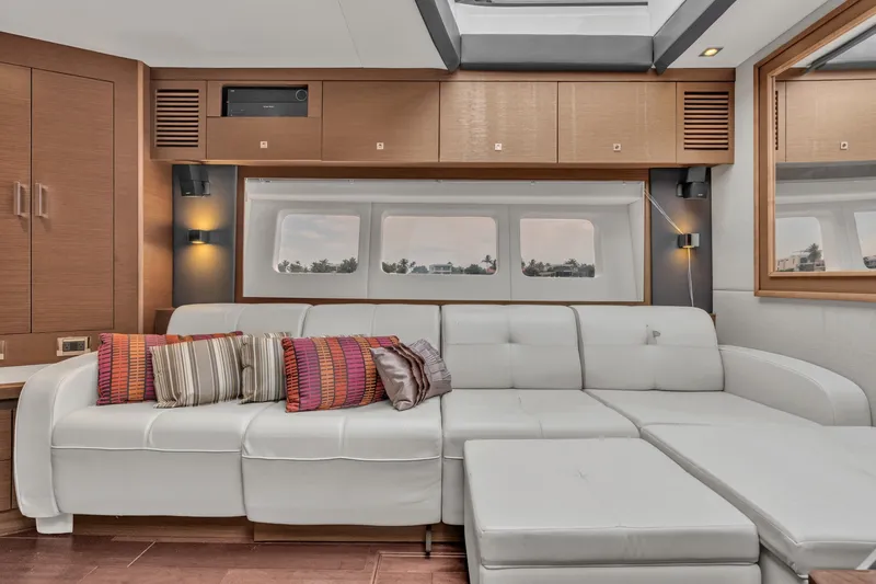 Slide: The Image of SeaRay Sundancer 510 2014 - 40