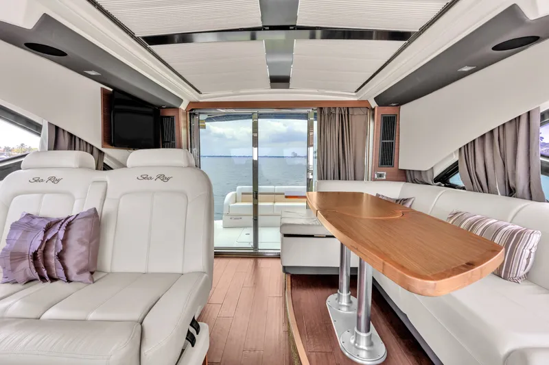 Slide: The Image of SeaRay Sundancer 510 2014 - 29