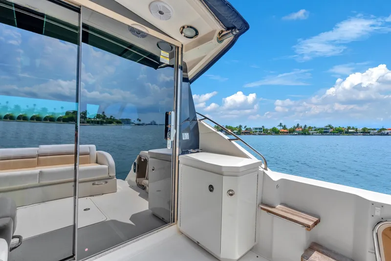 Slide: The Image of SeaRay Sundancer 510 2014 - 26