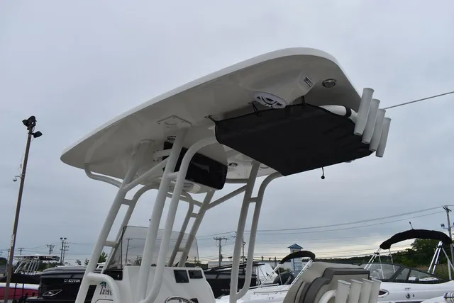 Slide: The Image of Key West Boats 219 FS 2026 - 12