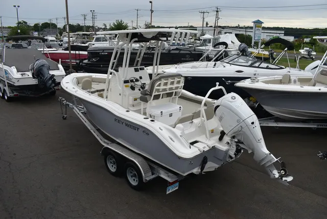 Slide: The Image of Key West Boats 219 FS 2026 - 6