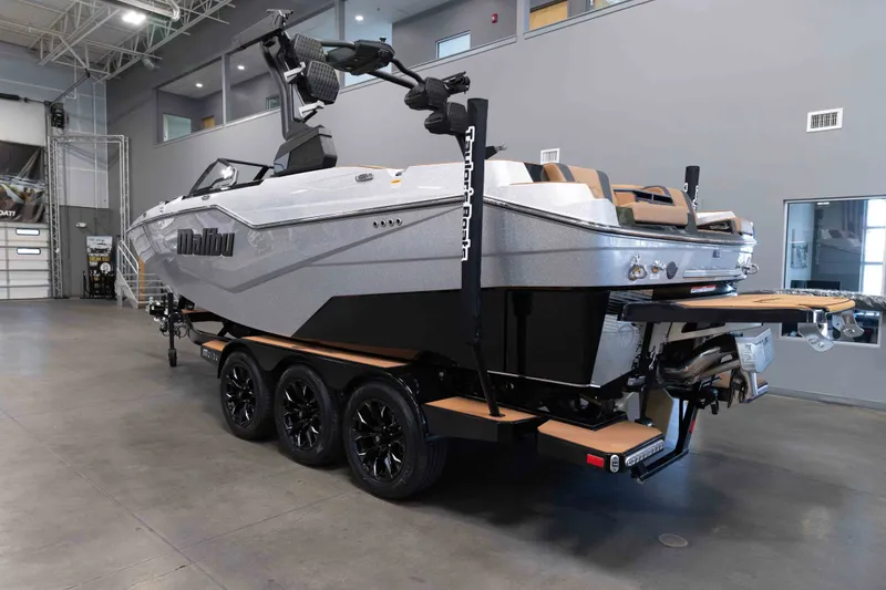 Slide: The Image of Malibu M230 2026 - 2