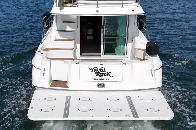 Slide: The Image of Sea Ray 400 Sedan Bridge 1998 - 5