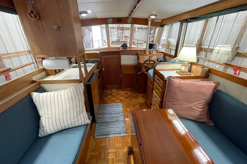 Slide: The Image of Amer 32 Grand Banks 1972 - 2