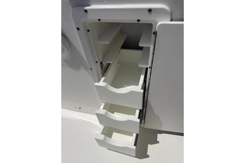 Slide: The Image of Sea Hunt Ultra 275SE 2021 - 37