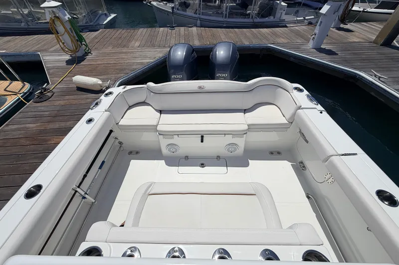 Slide: The Image of Sea Hunt Ultra 275SE 2021 - 18