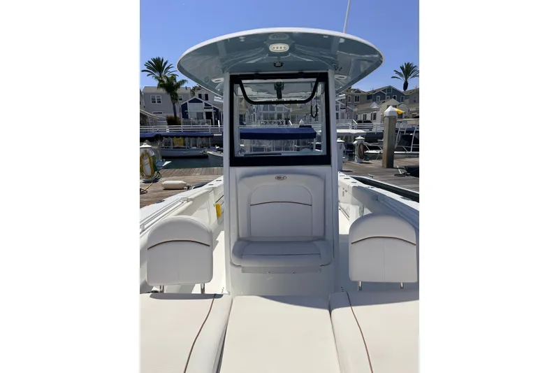 Slide: The Image of Sea Hunt Ultra 275SE 2021 - 23