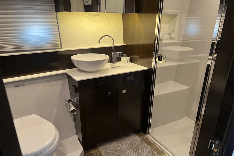 Slide: The Image of Cruisers Yachts 46 CANTIUS 2022 - 24