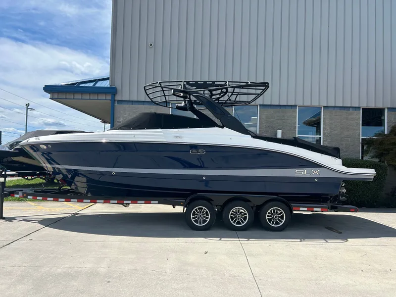 The Image of Sea Ray SLX 280 2026 - 0