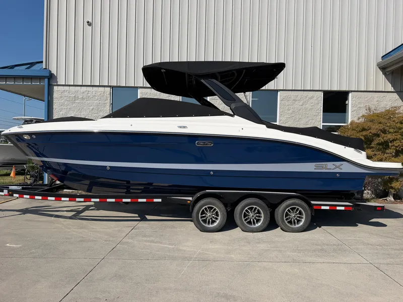 The Image of Sea Ray SLX 280 2026 - 0