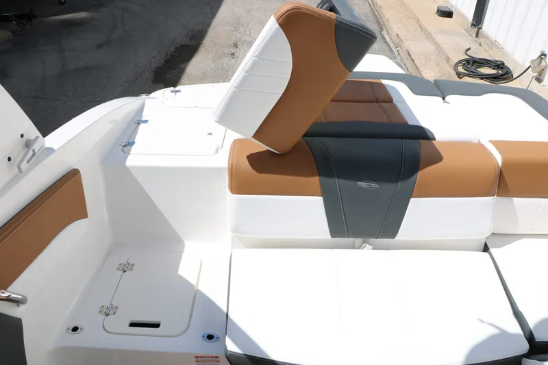 Slide: The Image of Chaparral 21 SSi 2026 - 37