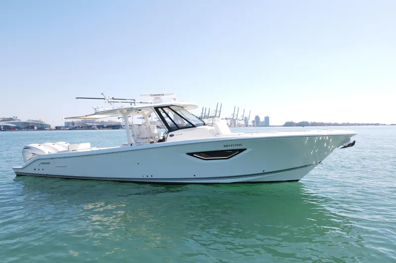 Slide: The Image of Pursuit S 378 Sport 2021 - 2
