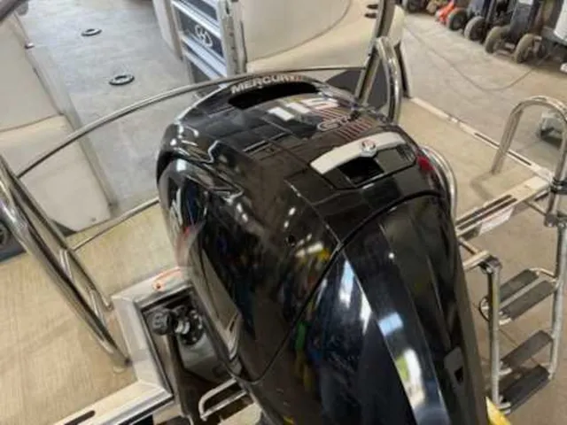 Slide: The Image of Harris SUNLINER 230 2022 - 10