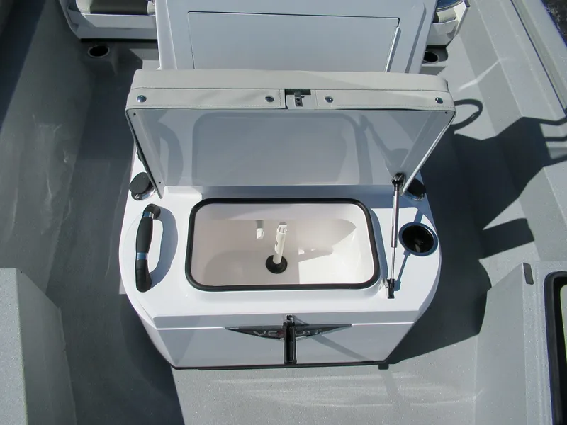 Slide: The Image of Vexus DEFENDER 201 2026 - 12