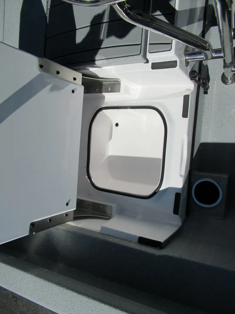 Slide: The Image of Vexus DEFENDER 201 2026 - 8