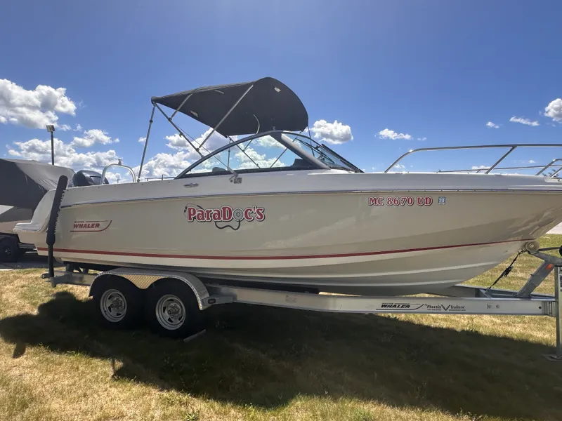 Slide: The Image of Boston Whaler 230 VANTAGE 2017 - 27