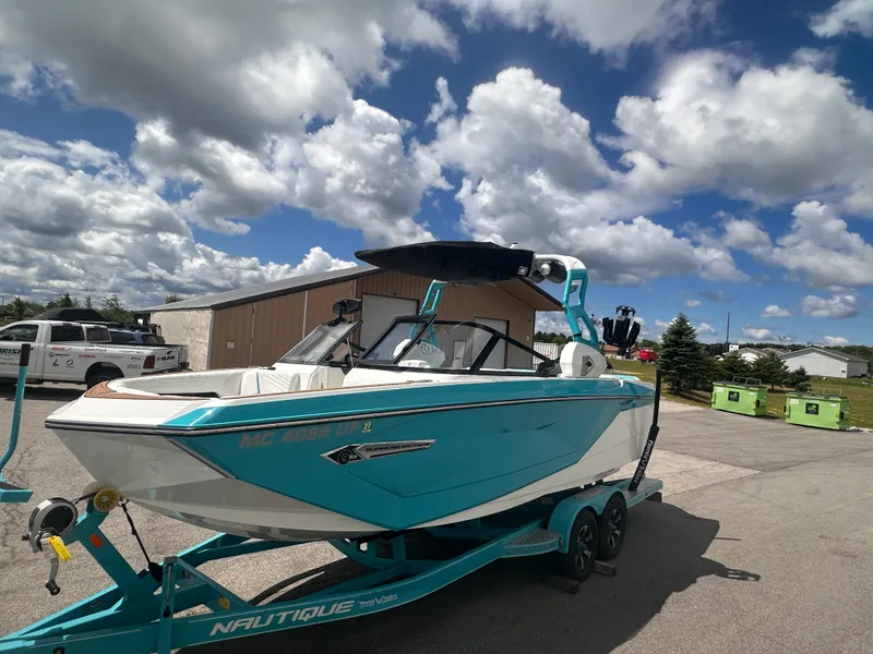 Slide: The Image of Nautique G23 2021 - 1
