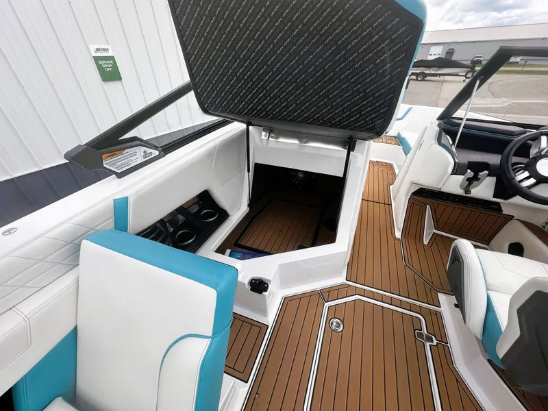 Slide: The Image of Nautique G23 2021 - 17