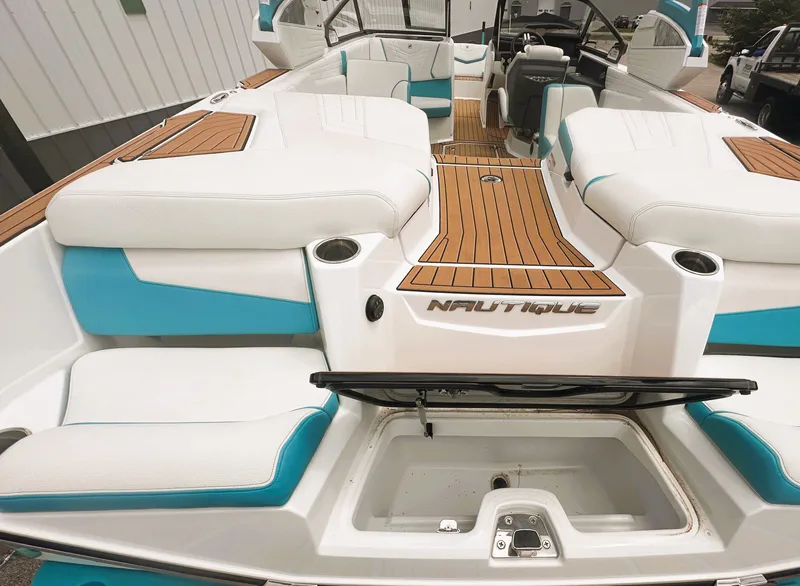 Slide: The Image of Nautique G23 2021 - 26