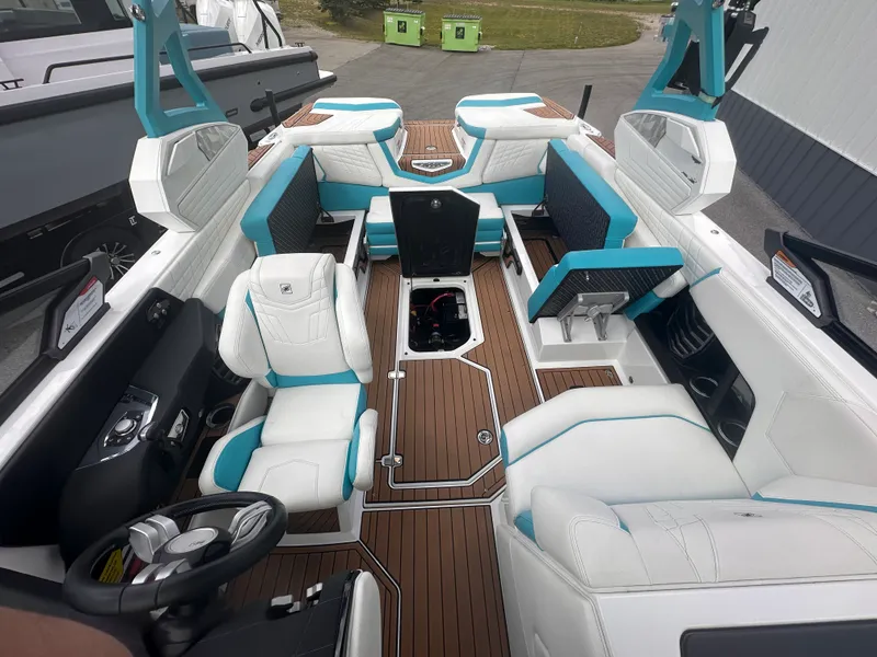 Slide: The Image of Nautique G23 2021 - 13