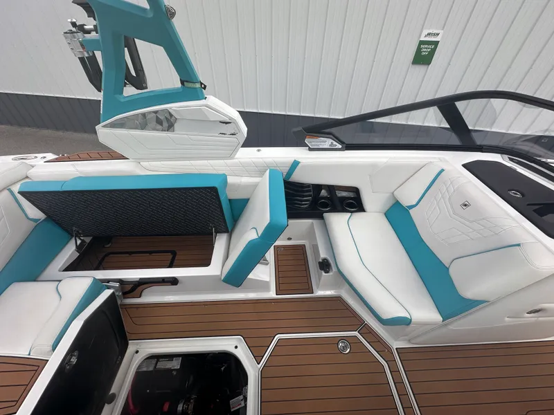 Slide: The Image of Nautique G23 2021 - 14