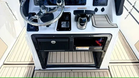 Slide: The Image of Yamaha FSH 222 Sport E 2025 - 15
