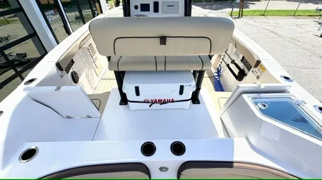 Slide: The Image of Yamaha FSH 222 Sport E 2025 - 9