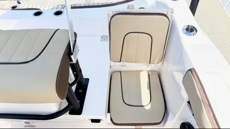 Slide: The Image of Yamaha FSH 222 Sport E 2025 - 11
