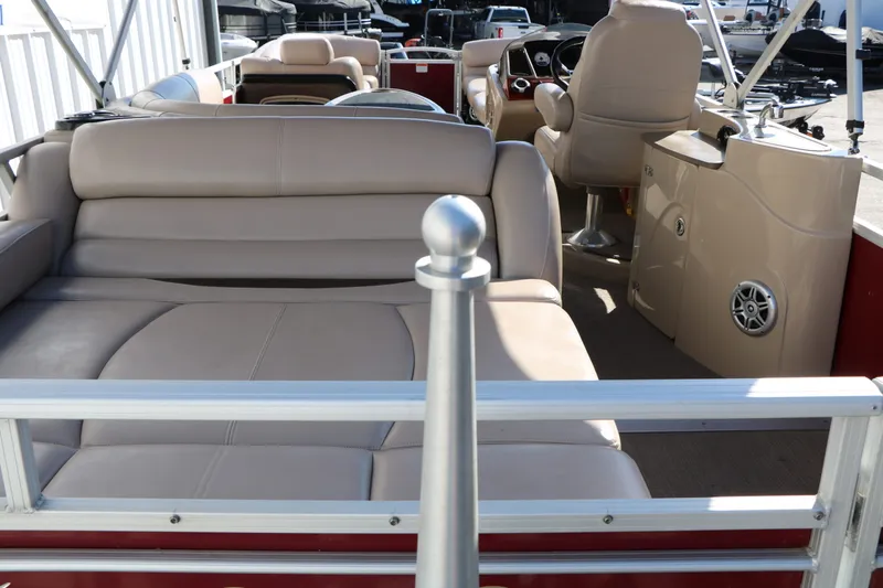 Slide: The Image of SUN Tracker Regency Party Barge 254 XP3 2014 - 27