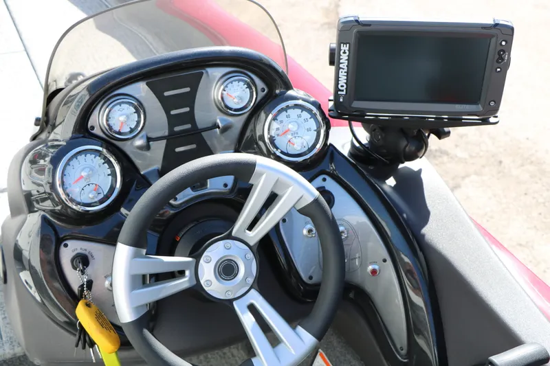 Slide: The Image of Bass Tracker 175 Txw Tournament Edition 2020 - 31