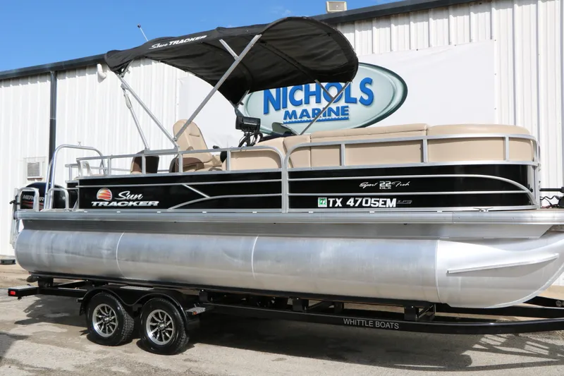 The Image of SUN Tracker Sport 22 Fish Deluxe 2019 - 0