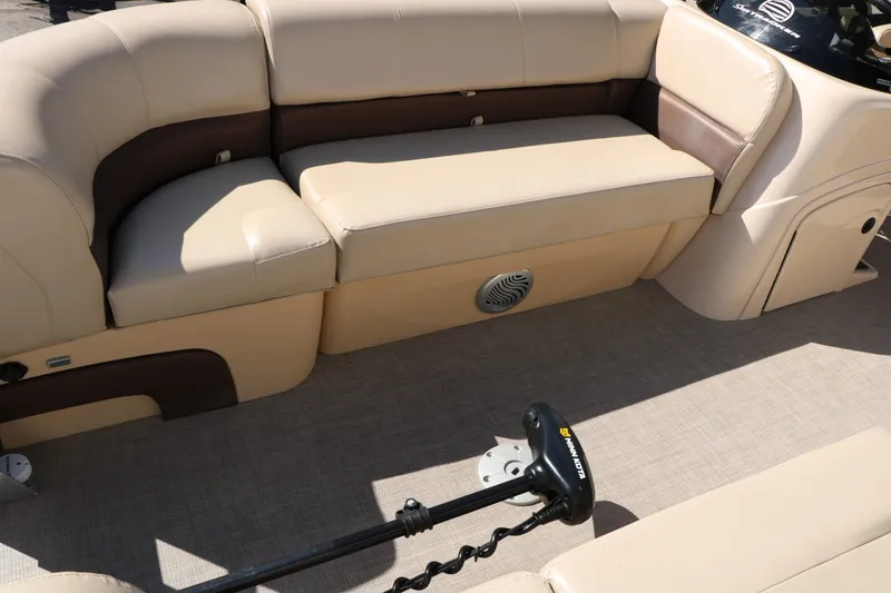 Slide: The Image of SUN Tracker Sport 22 Fish Deluxe 2019 - 22