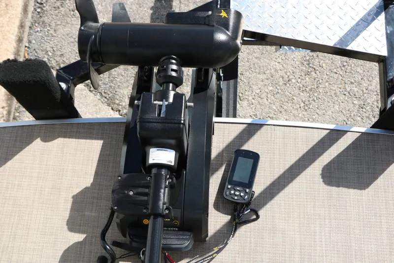 Slide: The Image of SUN Tracker Sport 22 Fish Deluxe 2019 - 24