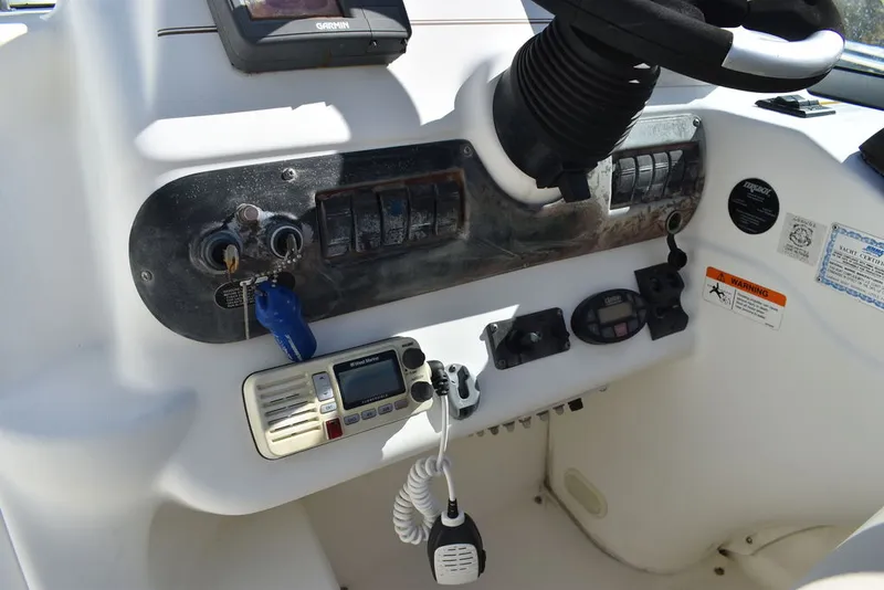 Slide: The Image of Larson 310 Cabrio 2005 - 31