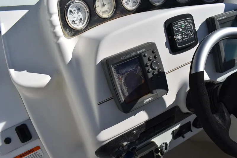 Slide: The Image of Larson 310 Cabrio 2005 - 34