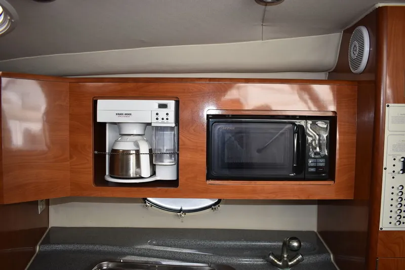 Slide: The Image of Larson 310 Cabrio 2005 - 44