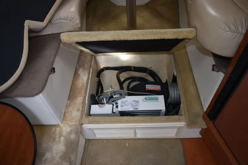 Slide: The Image of Larson 310 Cabrio 2005 - 67