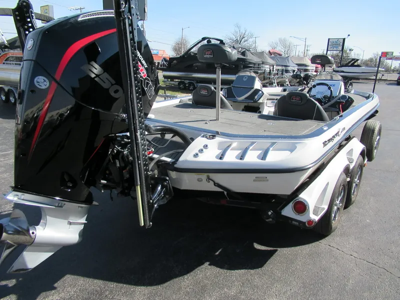 Slide: The Image of Ranger Z520C DC 2017 - 1