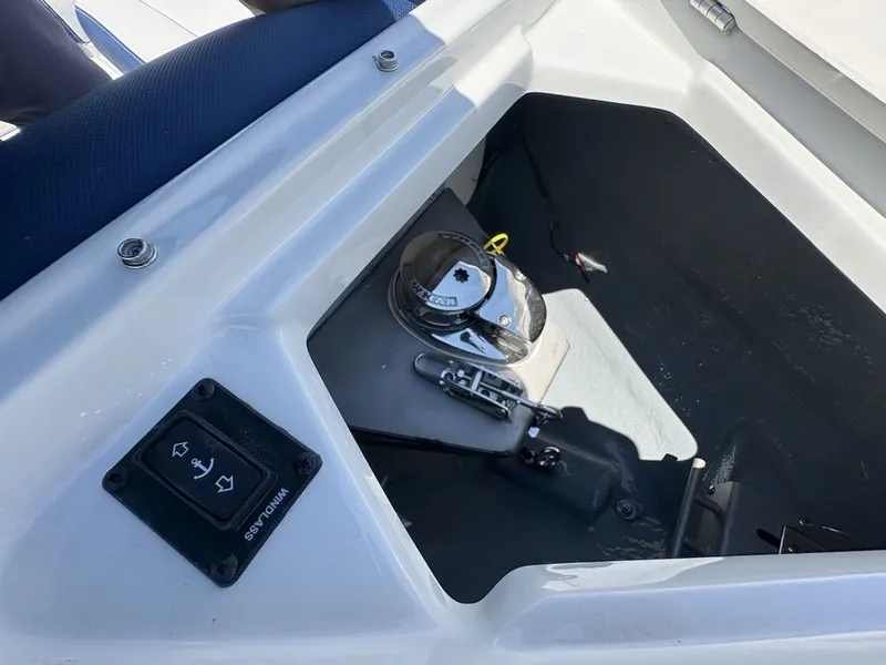 Slide: The Image of Crownline Boats 298 XSS 2026 - 37