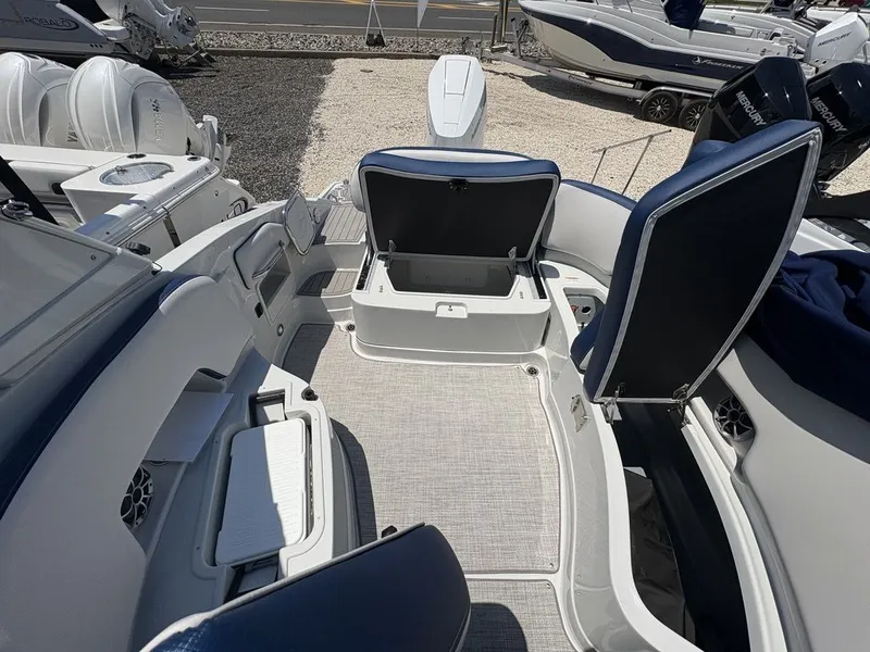 Slide: The Image of Crownline Boats 298 XSS 2026 - 13