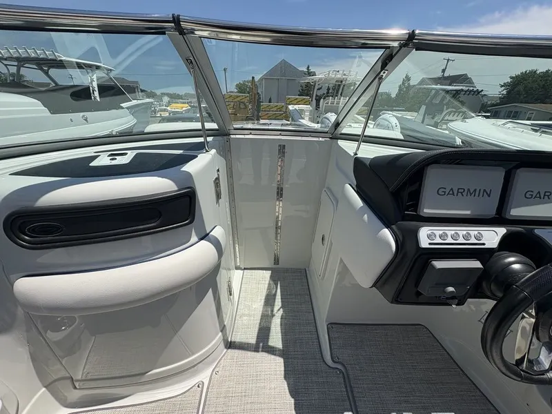 Slide: The Image of Crownline Boats 298 XSS 2026 - 27