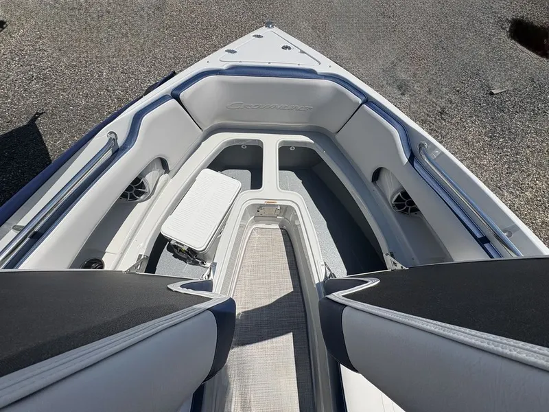 Slide: The Image of Crownline Boats 298 XSS 2026 - 36