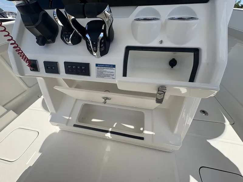 Slide: The Image of World Cat 280CC-X 2026 - 21